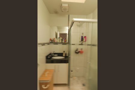 Casa de condomínio à venda com 130m², 3 quartos e 2 vagasBanheiro