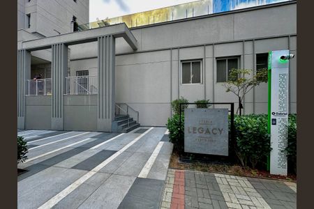 Studio à venda com 33m², 1 quarto e sem vaga Studio à venda com 33m², 1 quarto e sem vagaFachada