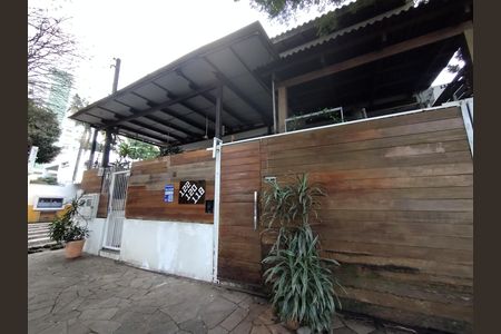 Casa para alugar com 120m², 2 quartos e sem vaga Casa para alugar com 120m², 2 quartos e sem vagaFachada