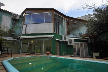 Casa para alugar com 120m², 2 quartos e sem vagaÁrea Externa