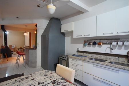 Casa para alugar com 120m², 2 quartos e sem vagaCozinha