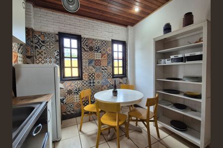 Studio para alugar com 55m², 3 quartos e sem vaga Studio para alugar com 55m², 3 quartos e sem vagaSala/Cozinha
