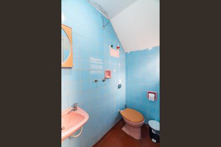 Casa à venda com 250m², 3 quartos e 2 vagasBanheiro de Serviço