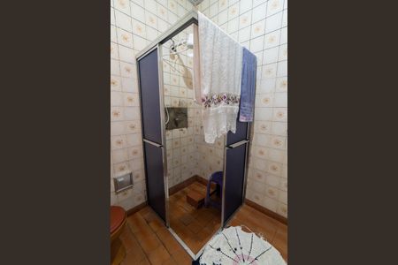 Casa à venda com 250m², 3 quartos e 2 vagasBanheiro