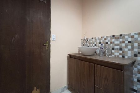 Casa para alugar com 75m², 2 quartos e 1 vaga Casa para alugar com 75m², 2 quartos e 1 vagaBanheiro