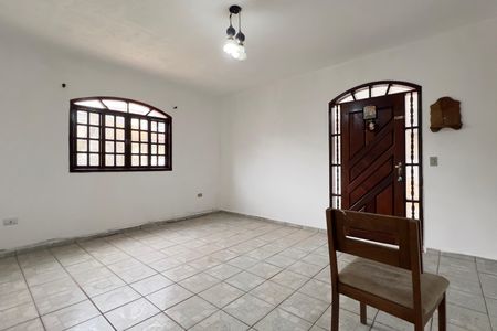 Casa para alugar com 75m², 2 quartos e 1 vaga Casa para alugar com 75m², 2 quartos e 1 vagaSala