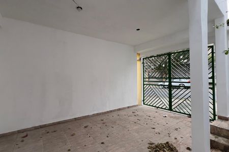 Casa para alugar com 75m², 2 quartos e 1 vaga Casa para alugar com 75m², 2 quartos e 1 vagaGaragem