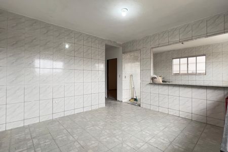 Casa para alugar com 75m², 2 quartos e 1 vaga Casa para alugar com 75m², 2 quartos e 1 vagaCozinha e Área de Serviço