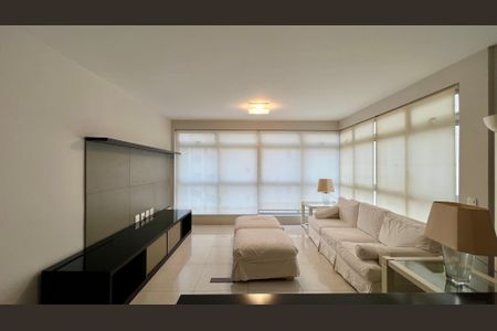 Apartamento à venda com 140m², 3 quartos e 2 vagasSala