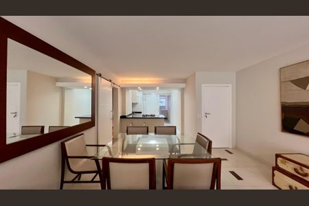 Apartamento à venda com 140m², 3 quartos e 2 vagasSala