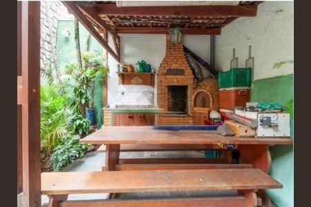 Casa à venda com 280m², 4 quartos e 4 vagas