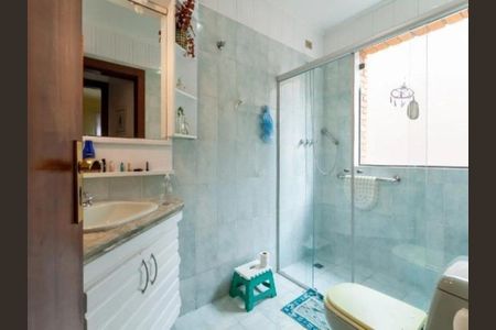 Casa à venda com 280m², 4 quartos e 4 vagas