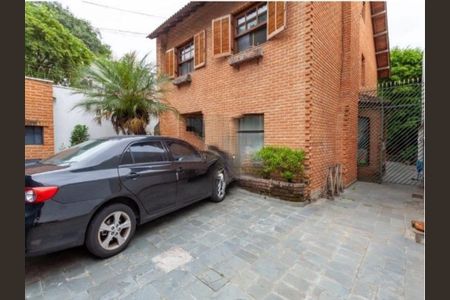 Casa à venda com 280m², 4 quartos e 4 vagas