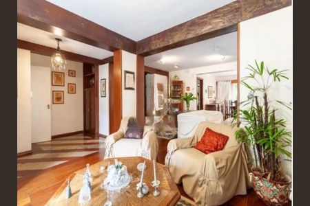 Casa à venda com 280m², 4 quartos e 4 vagas