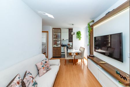 Sala de apartamento à venda com 2 quartos, 48m² em Chácara Cotia, Contagem