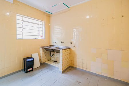 Casa à venda com 593m², 3 quartos e 5 vagas Casa à venda com 593m², 3 quartos e 5 vagasÁrea de serviço