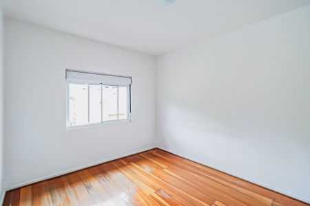 Casa à venda com 593m², 3 quartos e 5 vagas Casa à venda com 593m², 3 quartos e 5 vagasSuíte