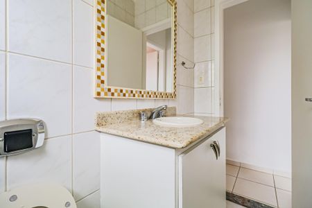 Casa à venda com 593m², 3 quartos e 5 vagas Casa à venda com 593m², 3 quartos e 5 vagasLavabo