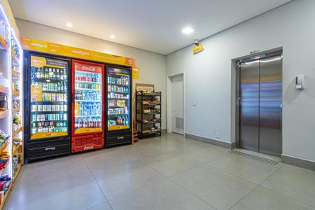 Apartamento à venda com 81m², 2 quartos e 2 vagasMini Market