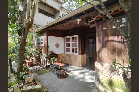 Casa de condomínio para alugar com 45m², 1 quarto e 1 vagaEntrada