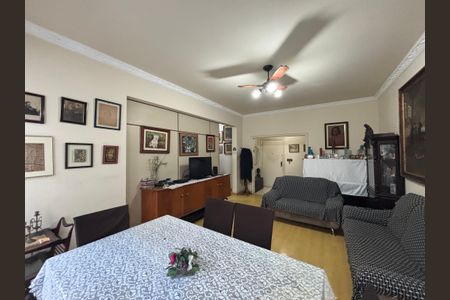 Apartamento à venda com 130m², 4 quartos e sem vagaSala