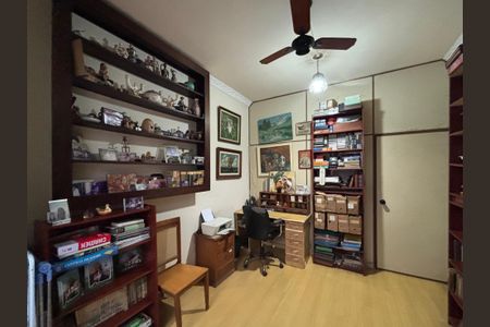 Apartamento à venda com 130m², 4 quartos e sem vagaQuarto 1