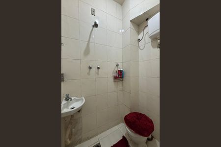 Apartamento à venda com 130m², 4 quartos e sem vagaBanheiro de Serviço