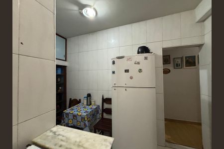 Apartamento à venda com 130m², 4 quartos e sem vagaCozinha