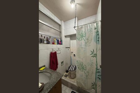 Apartamento à venda com 130m², 4 quartos e sem vagaBanheiro da Suíte