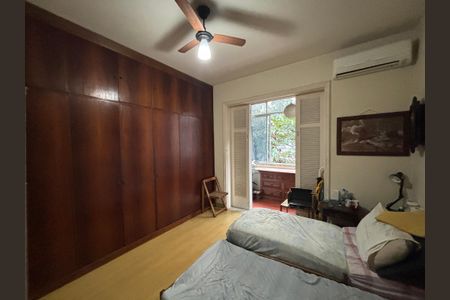 Apartamento à venda com 130m², 4 quartos e sem vagaQuarto 2