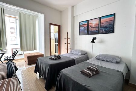 Apartamento para alugar com 27m², 0 quarto e sem vaga Apartamento para alugar com 27m², 0 quarto e sem vagaSala/Quarto