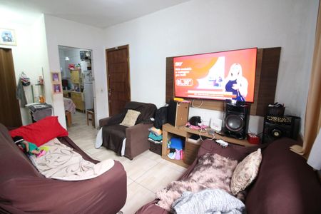 Casa à venda com 57m², 2 quartos e sem vagaSala