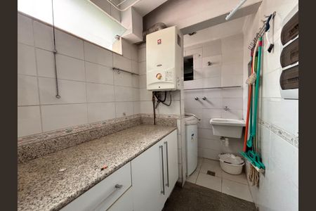 Apartamento à venda com 80m², 2 quartos e 1 vagaÁrea de Serviço