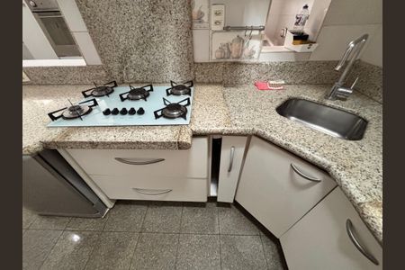 Apartamento à venda com 80m², 2 quartos e 1 vagaCozinha
