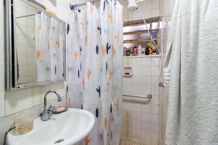 Apartamento à venda com 57m², 2 quartos e sem vagaBanheiro
