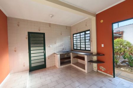 Casa à venda com 250m², 4 quartos e 2 vagas Casa à venda com 250m², 4 quartos e 2 vagasCozinha
