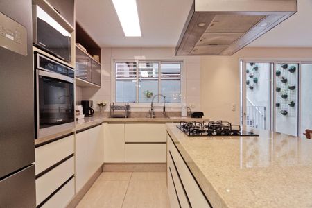 Casa à venda com 240m², 3 quartos e 2 vagasCozinha