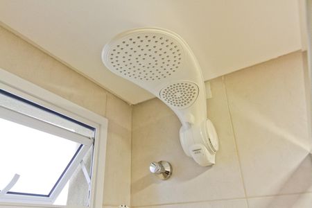 Casa à venda com 240m², 3 quartos e 2 vagasBanheiro da Suíte 3