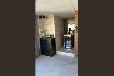 Apartamento à venda com 220m², 4 quartos e 4 vagasSala