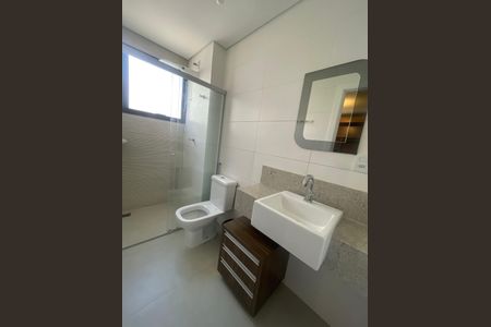 Apartamento à venda com 65m², 2 quartos e 2 vagasBanheiro da Suíte 1