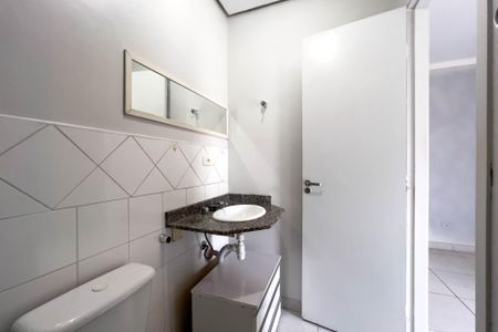 Casa de condomínio à venda com 117m², 2 quartos e 1 vaga Casa de condomínio à venda com 117m², 2 quartos e 1 vagaBanheiro da Suíte 1