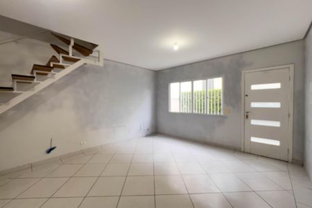 Casa de condomínio à venda com 117m², 2 quartos e 1 vaga Casa de condomínio à venda com 117m², 2 quartos e 1 vagaSala