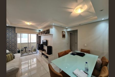 Apartamento à venda com 62m², 2 quartos e 1 vagaSala