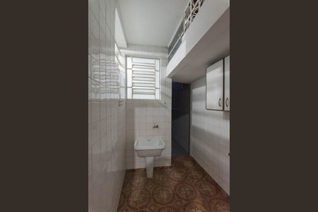 Área de Serviço de casa para alugar com 3 quartos, 250m² em Vila Carminha, Campinas