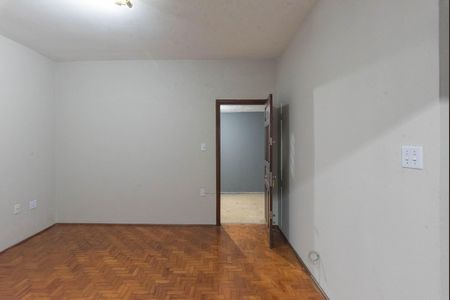 Casa para alugar com 3 quartos, 250m² em Vila Carminha, Campinas