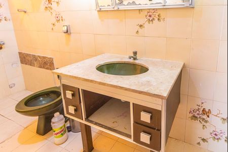 Casa à venda com 385m², 4 quartos e 3 vagas Casa à venda com 385m², 4 quartos e 3 vagasBanheiro do Quarto 3