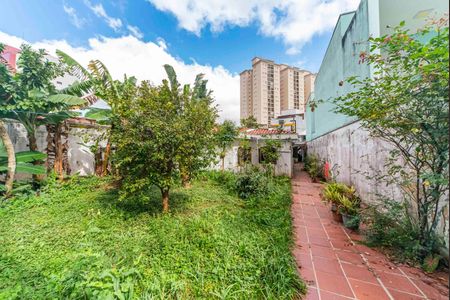 Casa à venda com 385m², 4 quartos e 3 vagas Casa à venda com 385m², 4 quartos e 3 vagasJardim e quintal