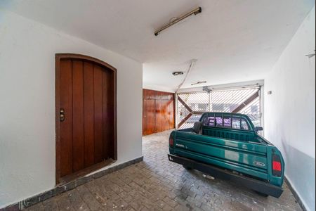Casa à venda com 385m², 4 quartos e 3 vagas Casa à venda com 385m², 4 quartos e 3 vagasGaragem