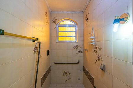 Casa à venda com 385m², 4 quartos e 3 vagas Casa à venda com 385m², 4 quartos e 3 vagasBanheiro do Quarto 3