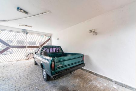 Casa à venda com 385m², 4 quartos e 3 vagas Casa à venda com 385m², 4 quartos e 3 vagasGaragem